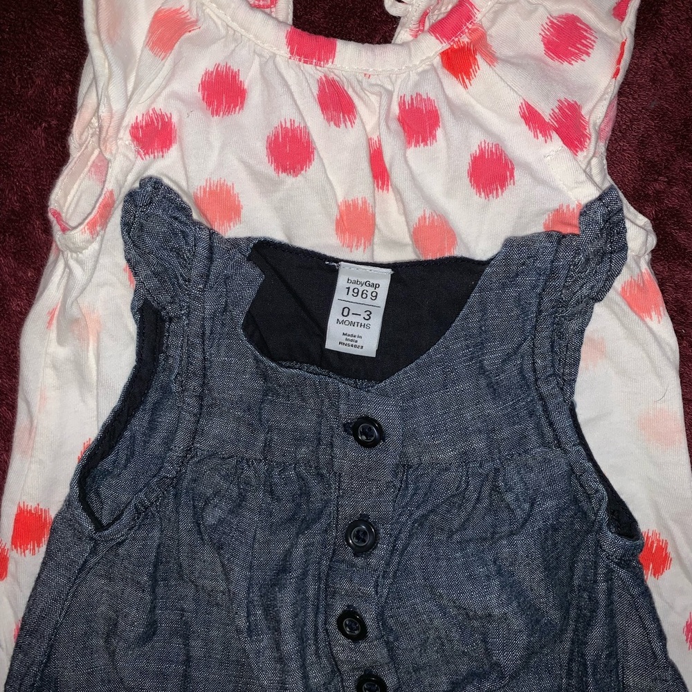 2 Baby Gap Rompers - Picture 3 of 7